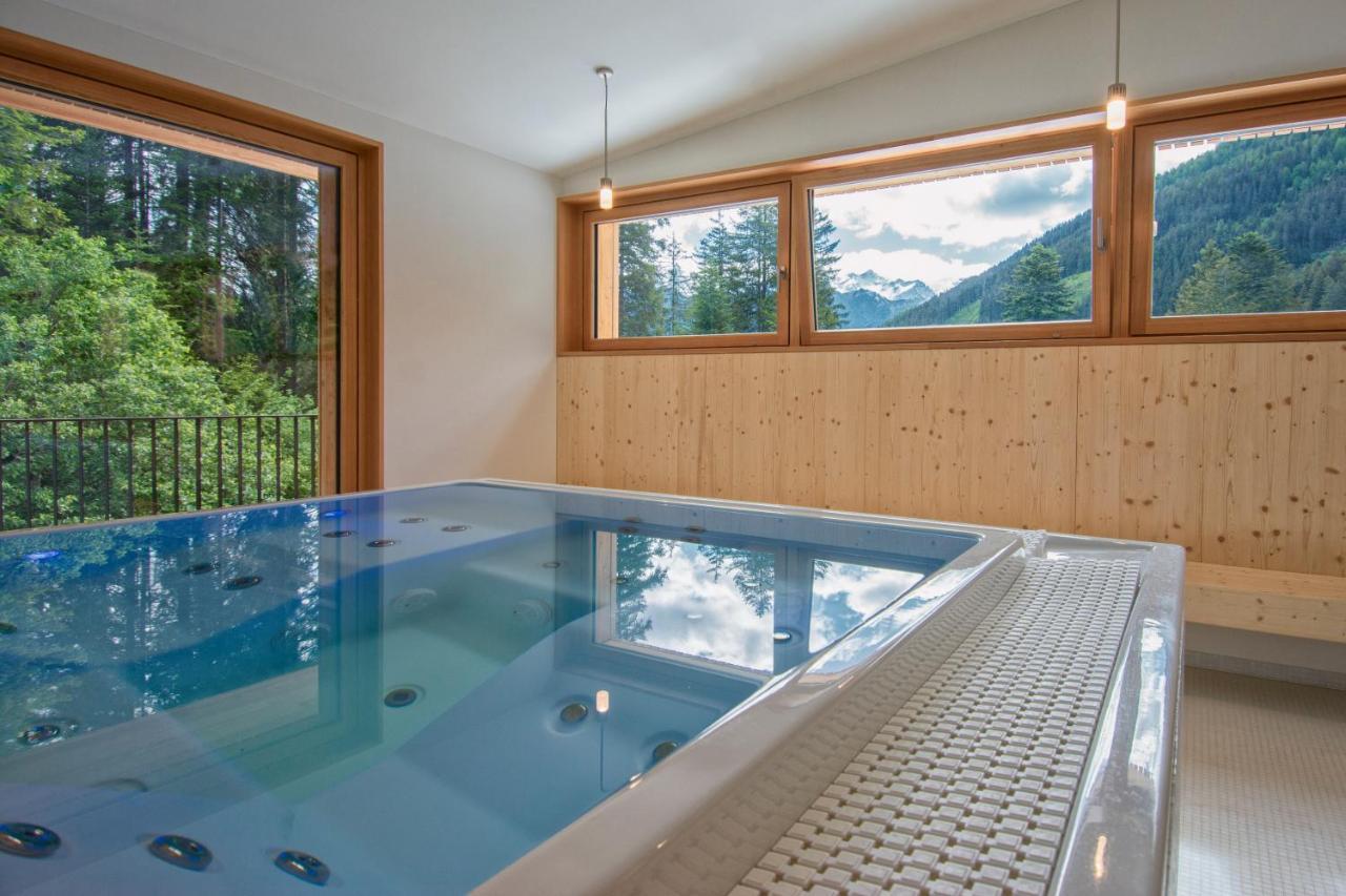 Campra Alpine Lodge & Spa Olivone エクステリア 写真