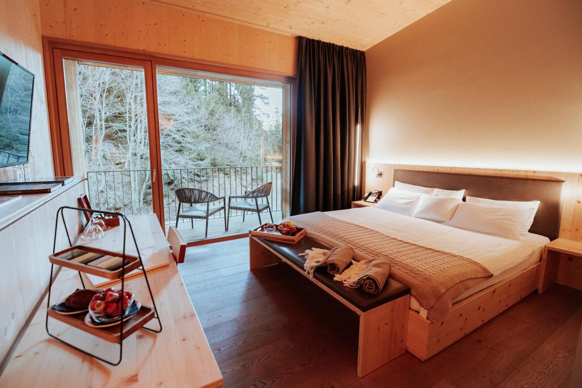 Campra Alpine Lodge & Spa Olivone エクステリア 写真